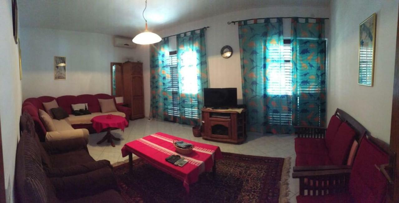 Villa Maja トロギール エクステリア 写真